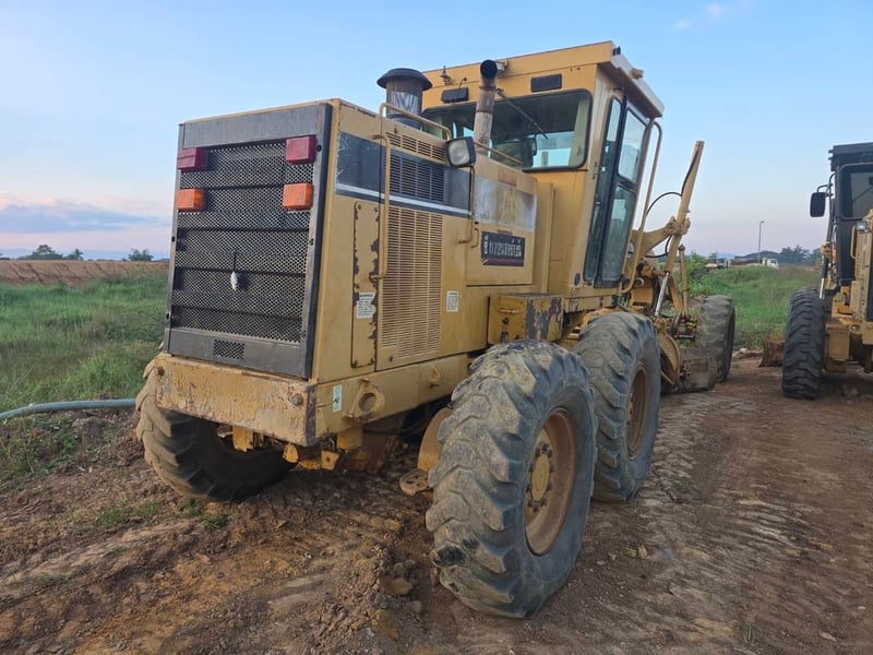 140H 2ZK ชีเรียล 8000 กว่า เล่มทะเบียน  เครื่องดี