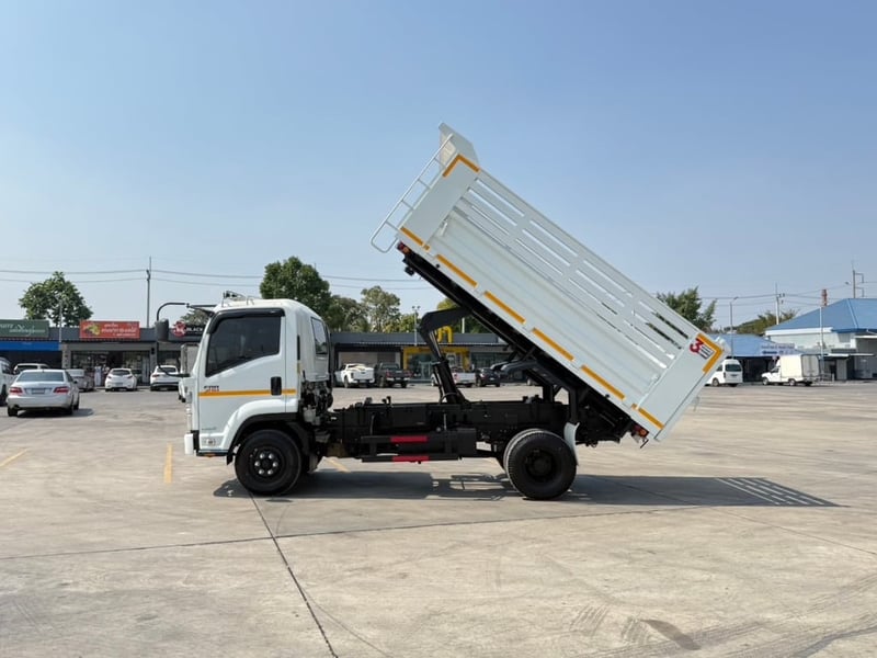 ISUZU FRR 210 กะบะต่อใหม่