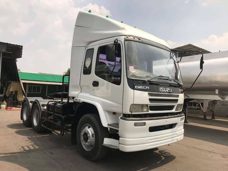 หัวลาก ISUZU 270 ยูโร1 ( เครื่องส้ม ) ปี 2545 หัวลาก ISUZU 270 ยูโร1 ( เครื่องส้ม ) ปี 2545