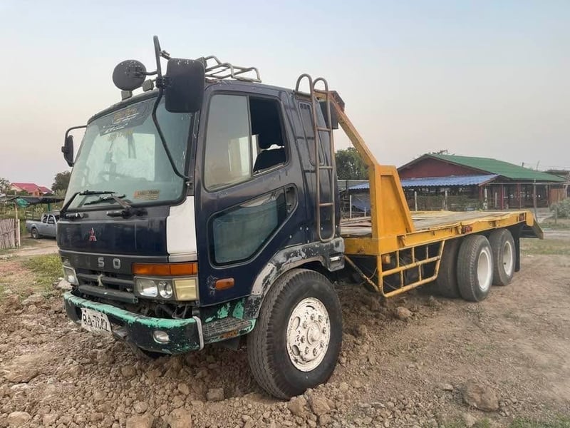 FN527M สองเพา 10 เกียร์ ท้ายลาดบรรทุกแบคโฮ