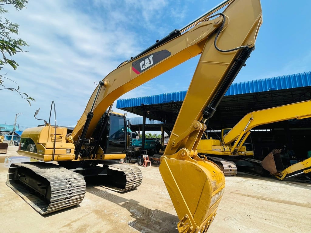 CAT320D กะบอกดำ (เก่าญี่ปุ่น) เครื่องปั้มแห้งสวย CAT320D กะบอกดำ (เก่าญี่ปุ่น) เครื่องปั้มแห้งสวย