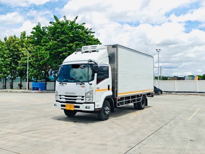 ISUZU 190 ตู้เย็นติดลบ-20 องศา พร้อมเครื่อง ทำความเย็น