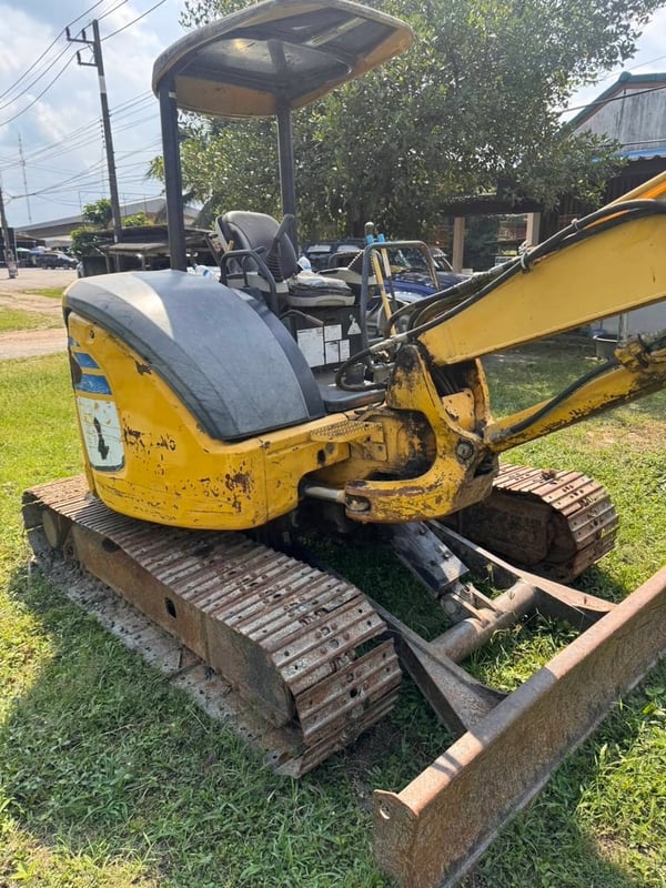 PC40MR-2 รถพร้อมใช้ เล่มทะเบียน PC40MR-2 รถพร้อมใช้ เล่มทะเบียน