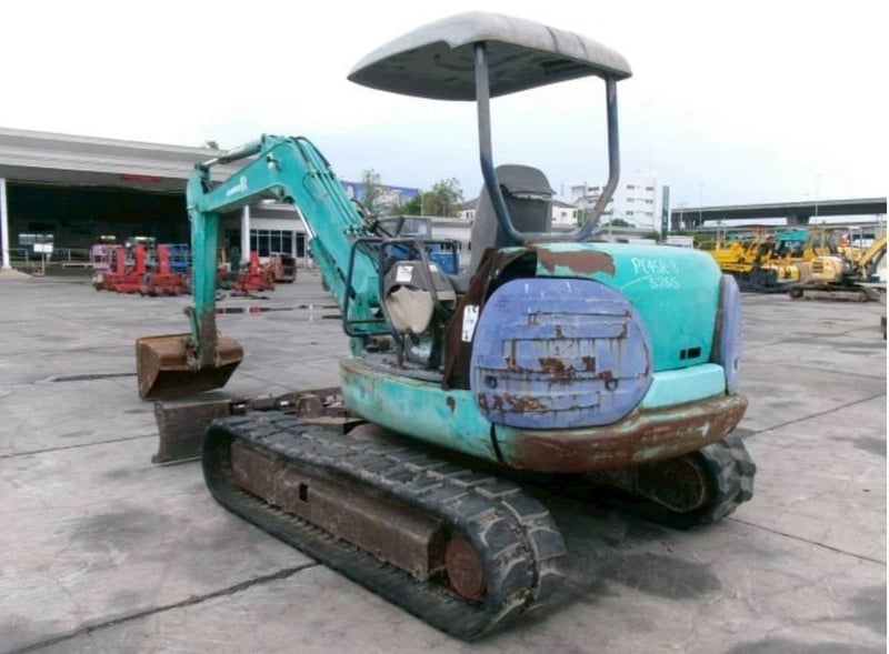 KOMATSU PC45R-8 เก่านอกนำเข้า มีผานดันแท็กยางหนาๆ KOMATSU PC45R-8 เก่านอกนำเข้า มีผานดันแท็กยางหนาๆ