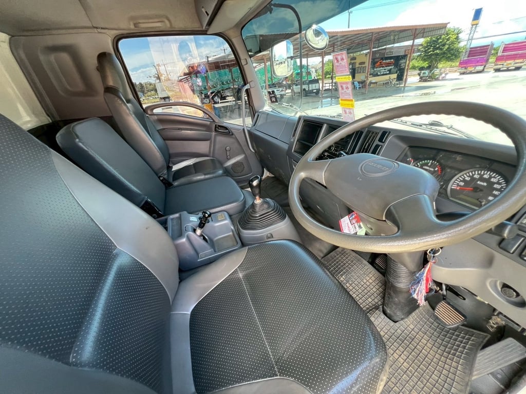 ISUZU FXZ 300 หัวคัดซี   ยาว 6.30 เมตร ปี 2558