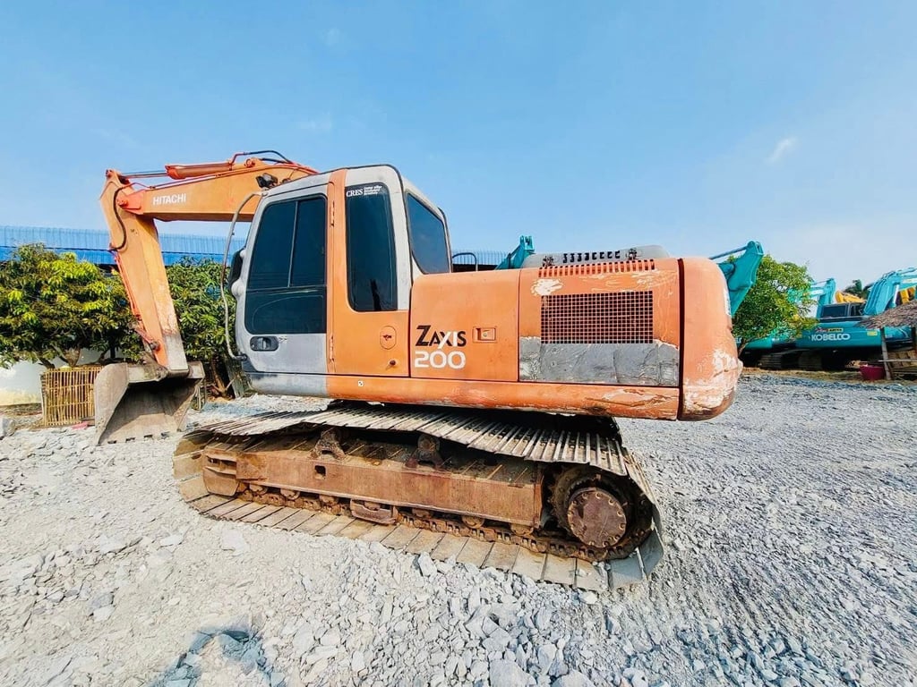 ZX200-1 สีเดิมมือเดียวป้ายแดง เก่าเก็บ ZX200-1 สีเดิมมือเดียวป้ายแดง เก่าเก็บ