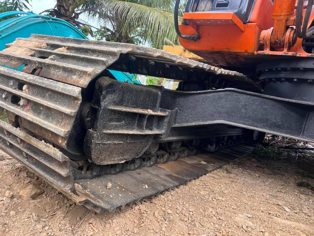 ไมล์ ช.ม 13,000❗️HITACHI รุ่น Zx200-1 พิมพ์นิยม  ซีเรียลสูง ไมล์ ช.ม 13,000❗️HITACHI รุ่น Zx200-1 พิมพ์นิยม  ซีเรียลสูง