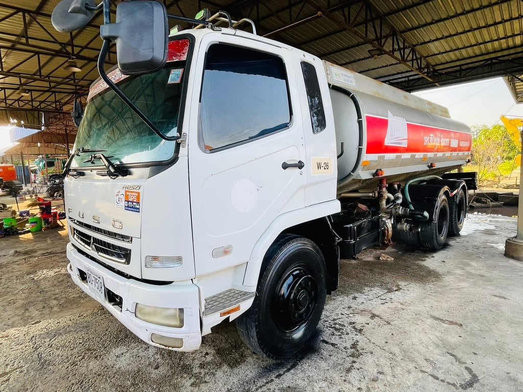 MITSUBISHI FUSO FM 270แรงม้า รถบรรทุก 10ล้อ กึ่งพ่วงตู้ห้องเย็น ปี2017