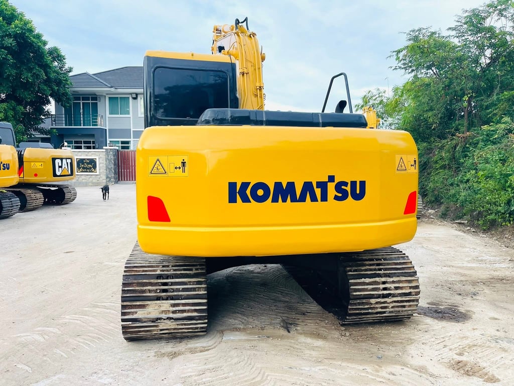 PC130-7 ไฟฟ้าครบ ระบบดี เครื่องปั้มแห้ง PC130-7 ไฟฟ้าครบ ระบบดี เครื่องปั้มแห้ง