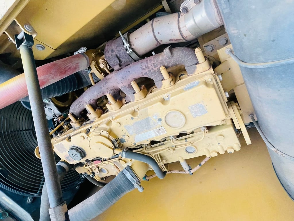CAT 320 D2 กรองใหญ่ TDZ ไฟฟ้าครบ ระบบพร้อม เครื่อง-ปั้ม แห้ง โช่ใหม่ ใบหน่า เล่มทะเบียน ราคา 1,200,000.บาท 📞 094-653-6339 อิฐ รับซื้อ-ขาย-แลกเปลี่ยน-รถ?