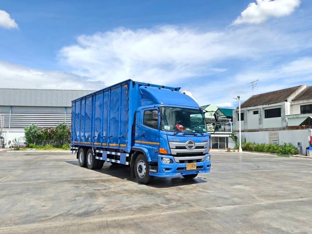 VICTOR HINO FL8J 260 แรง ปี 2563 ตู้แห้ง 10 บาน VICTOR HINO FL8J 260 แรง ปี 2563 ตู้แห้ง 10 บาน