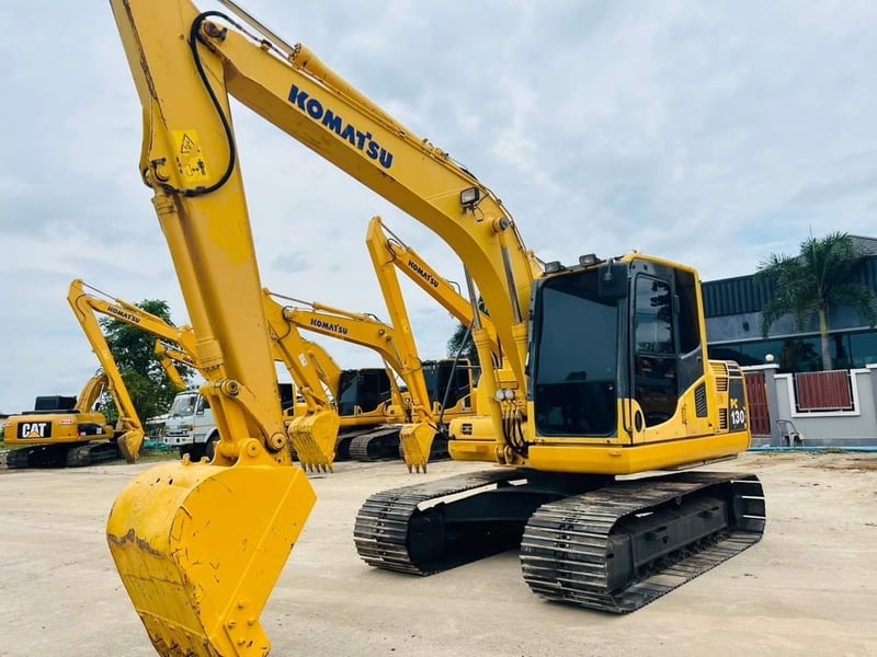 PC130-8 จอเหลือง กล้องหลัง ไฟฟ้าครบ PC130-8 จอเหลือง กล้องหลัง ไฟฟ้าครบ