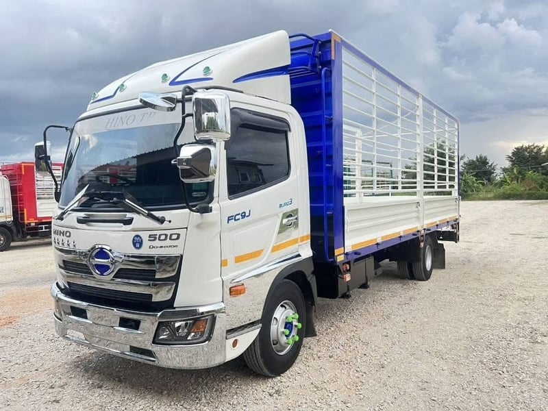 HINO FC9J  210 แรง ยางใหม่ ยาว 6.60