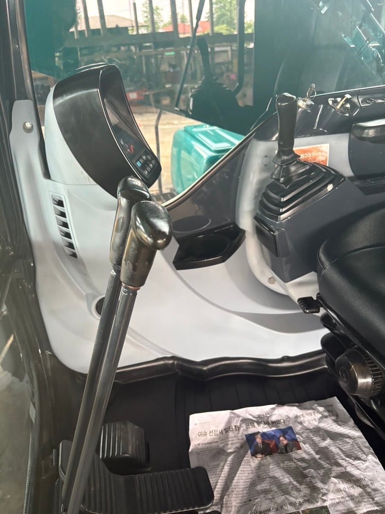 SK200 SUPER XM ไมล์ ช.ม 9800 แจ้งจำหน่าย SK200 SUPER XM ไมล์ ช.ม 9800 แจ้งจำหน่าย