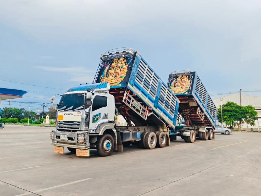 ไมล์ 184,141 กิโล❗️ISUZU FXZ 360 MT ไฟใหม่   พ่วงแม่ลูกดั้มเกษตร  ปี 2567 ไมล์ 184,141 กิโล❗️ISUZU FXZ 360 MT ไฟใหม่   พ่วงแม่ลูกดั้มเกษตร  ปี 2567
