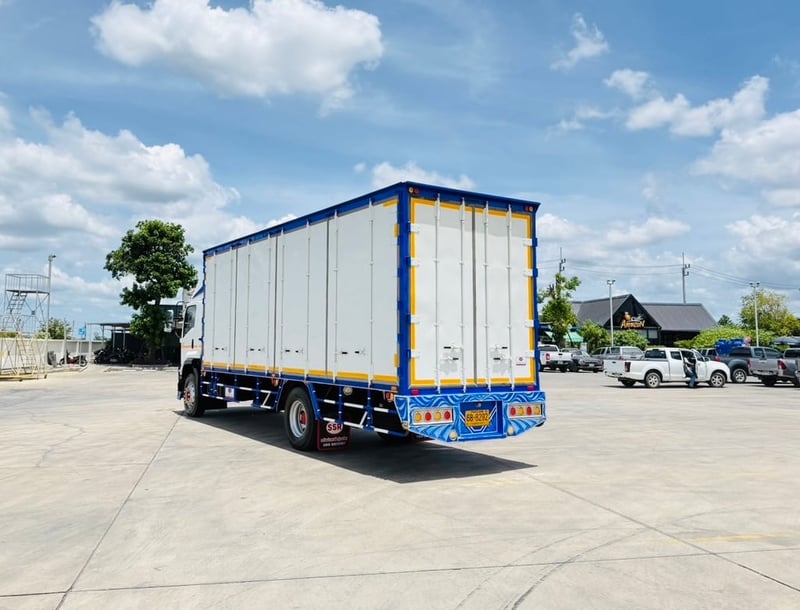 ISUZU FTR 240 MT 088-9799578 ตู้เเห้ง 10 บาน ยาวใน 7.54 ISUZU FTR 240 MT 088-9799578 ตู้เเห้ง 10 บาน ยาวใน 7.54
