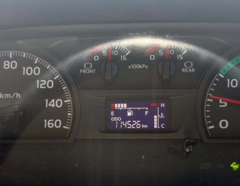 HINO FL8J 260 ติดเครน UNIC URU 505 ขนาด 5 ตัน HINO FL8J 260 ติดเครน UNIC URU 505 ขนาด 5 ตัน