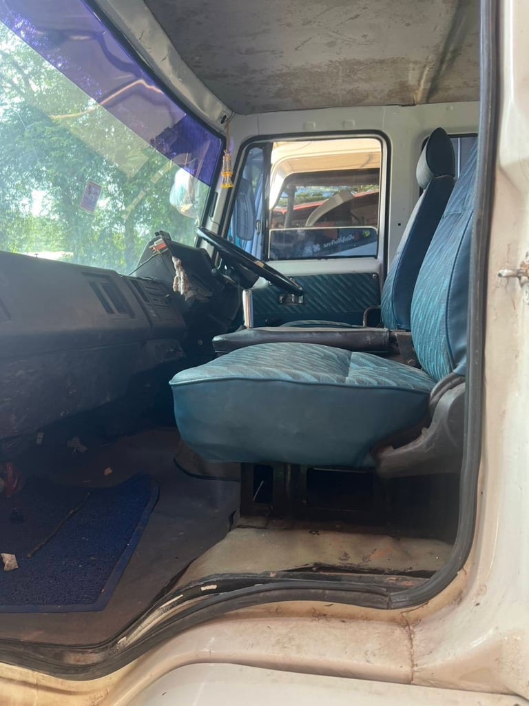 10ล้อท้ายลาด ISUZU ROCKY 175 แรง เพลาเดียว สโลกลาง 10ล้อท้ายลาด ISUZU ROCKY 175 แรง เพลาเดียว สโลกลาง