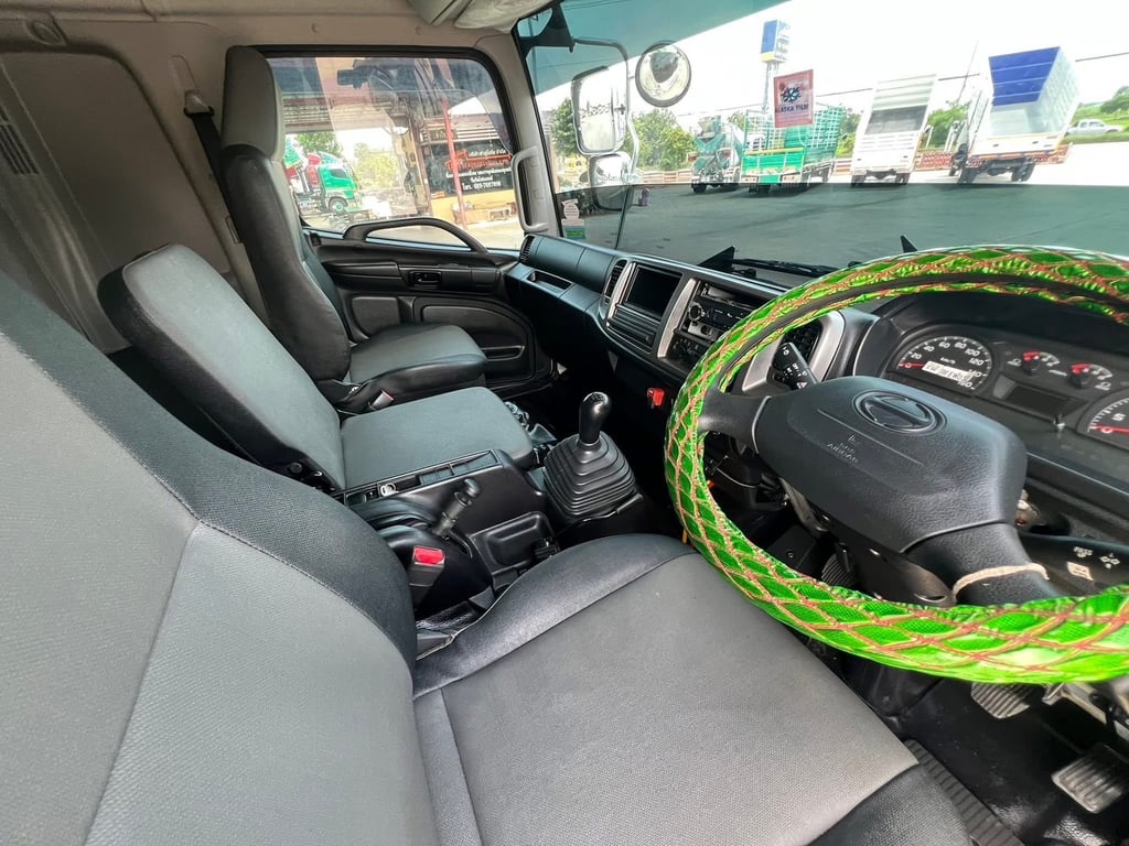 ไมล์ 6 หมื่นนิด HINO FG8J 240  ดั้มพ์ ยาว 5.60 เมตร
