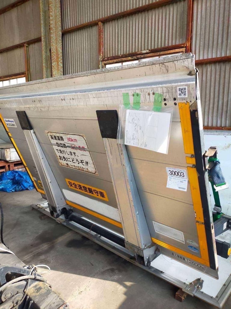 ลิฟต์ท้ายรถ 4 กระบอก ❗️นำเข้า เก่าญี่ปุ่น❗️ ขนาด 1.5 ตัน