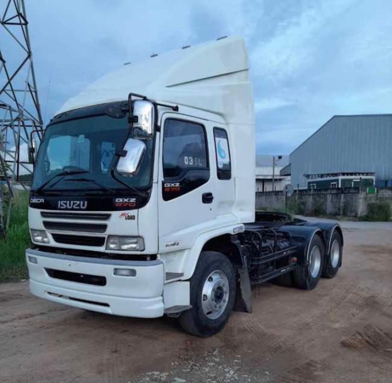 ISUZU 270 ยูโร1 ปี 2545( เครื่องส้ม ) หัวลากพร้อมหางพื้นเรียบ 3 เพลา