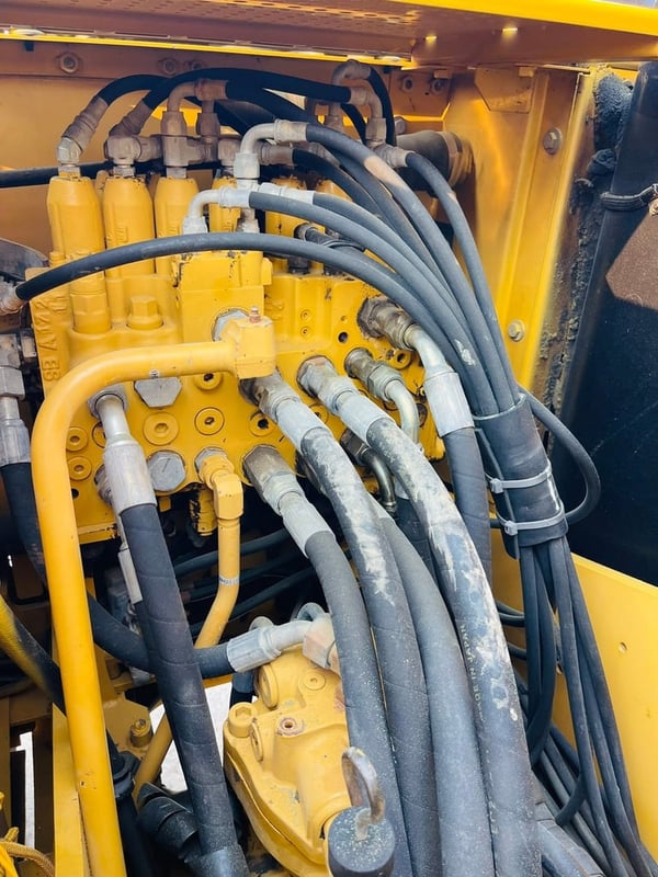 CAT313DGC ชุดจดทะเบียน ไฟฟ้าครบ