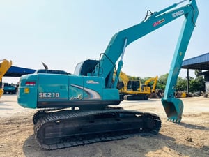 SK210-8LC บุมยาว 16 เมตร สวยเดิม SK210-8LC บุมยาว 16 เมตร สวยเดิม