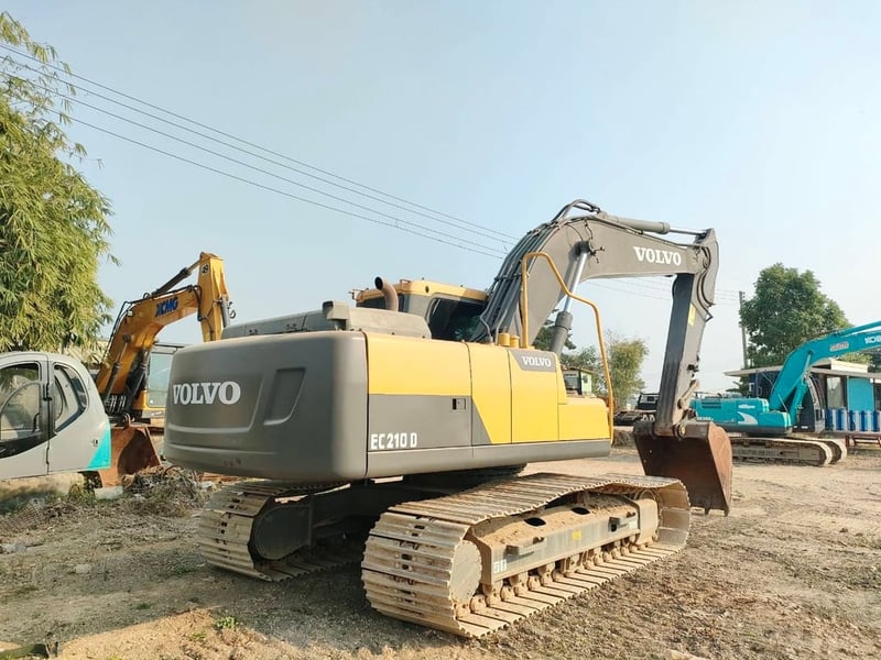 VOLVO EC210D ไมล์ ช.ม 6,500 ช่วงล่วงเต็ม
