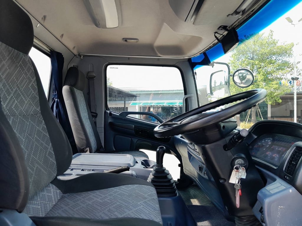 HINO 210 แรง หัวคัดซี 5.FC7JJW-10825 JO7E เครื่อง 5 สูบ HINO 210 แรง หัวคัดซี 5.FC7JJW-10825 JO7E เครื่อง 5 สูบ