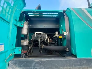 KOBELCO SK 200-10 สนใจ.088-9799578 ตัวท็อป ไมล์ 8,800 KOBELCO SK 200-10 สนใจ.088-9799578 ตัวท็อป ไมล์ 8,800