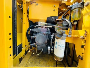 PC130-8 จอเหลือง กล้องหลัง  รถเดิมๆ เครื่องปั๊มแห้ง 