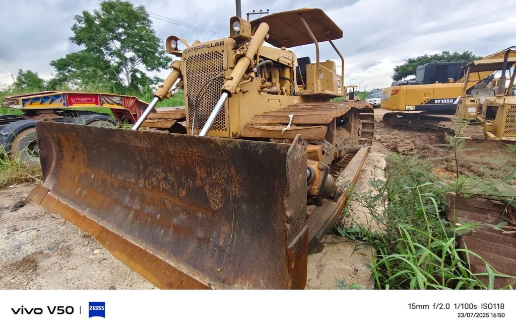 แทร็กเตอร์ D5B เล่มทะเบียน เครื่อง 10Z ไดรเร็ก ตีนเป็ต แทร็กเตอร์ D5B เล่มทะเบียน เครื่อง 10Z ไดรเร็ก ตีนเป็ต