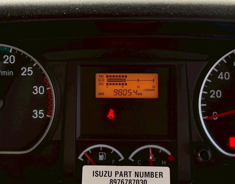 ไมล์ 98,054 กิโล❗️ISUZU FVM 240 คลัซซี MT เครน 5 ตัน ไมล์ 98,054 กิโล❗️ISUZU FVM 240 คลัซซี MT เครน 5 ตัน