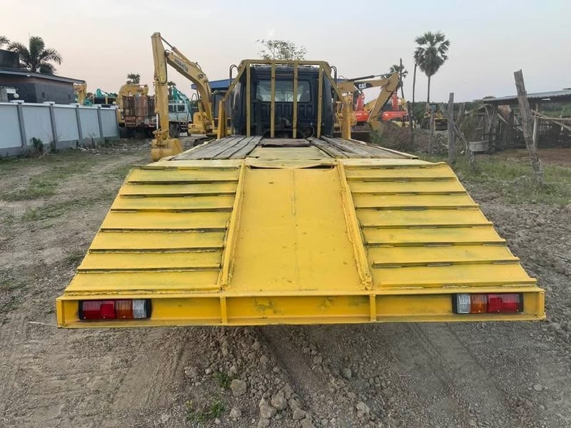 FN527M สองเพา 10 เกียร์ ท้ายลาดบรรทุกแบคโฮ FN527M สองเพา 10 เกียร์ ท้ายลาดบรรทุกแบคโฮ