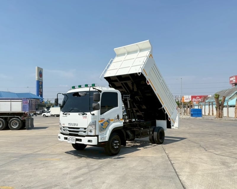 ISUZU NEW FRR 210 แรง 6ล้อดั้มพ์ 5 คิว
