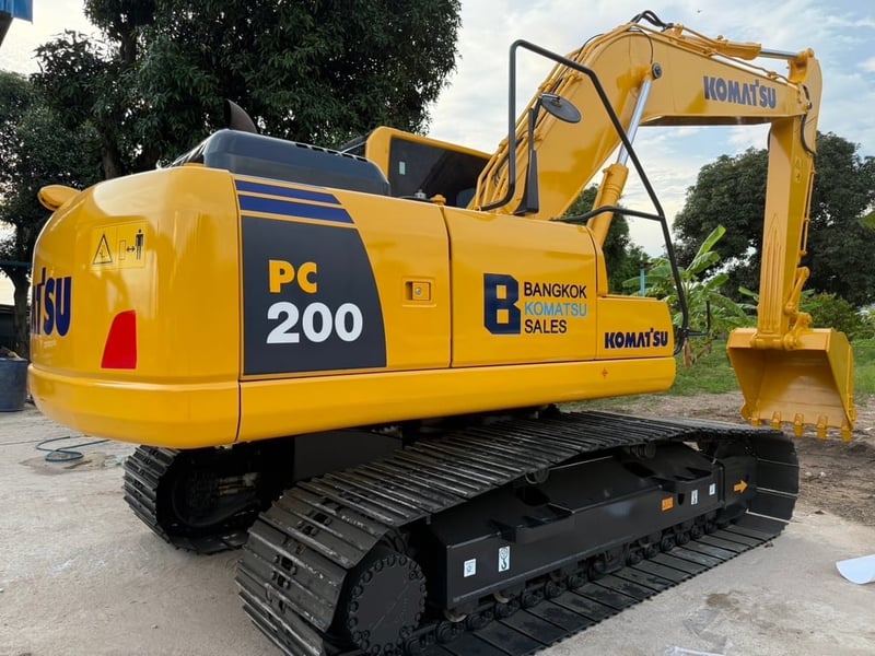 PC200-8MO ไมล์ ช.ม 10,000 จอเหลือง PC200-8MO ไมล์ ช.ม 10,000 จอเหลือง