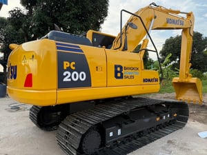 PC200-8MO ไมล์ ช.ม 10,000 จอเหลือง PC200-8MO ไมล์ ช.ม 10,000 จอเหลือง