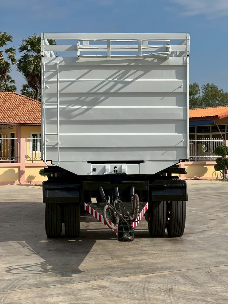 ขายลูกพ่วงดั้มพ์ 3 เพลา  ปี 2557 อู่ ป๊อด