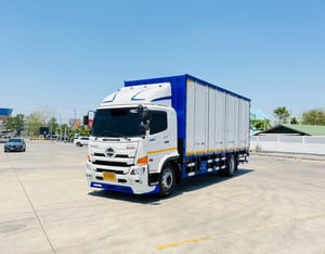 HINO FG8J 240 ไฟเดย์ตัวเเอล ตู้เเห้ง 10 บาน HINO FG8J 240 ไฟเดย์ตัวเเอล ตู้เเห้ง 10 บาน