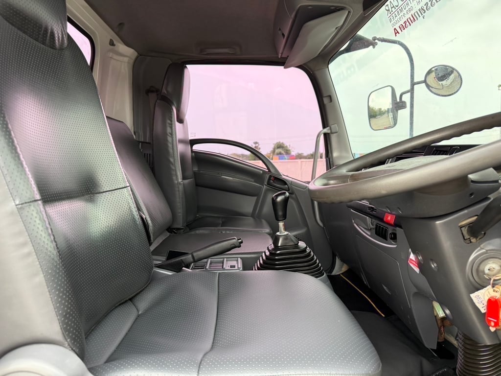 NEW ISUZU FRR 210 แรง ปี 2566  กะบะพื้นเรียบ