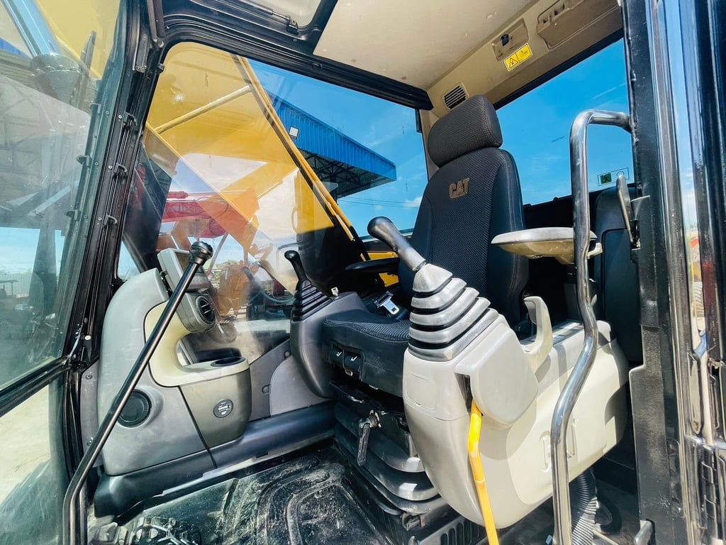 CAT313D2GC ปี 62 สวยเดิมมือเดียวป้ายแดง CAT313D2GC ปี 62 สวยเดิมมือเดียวป้ายแดง