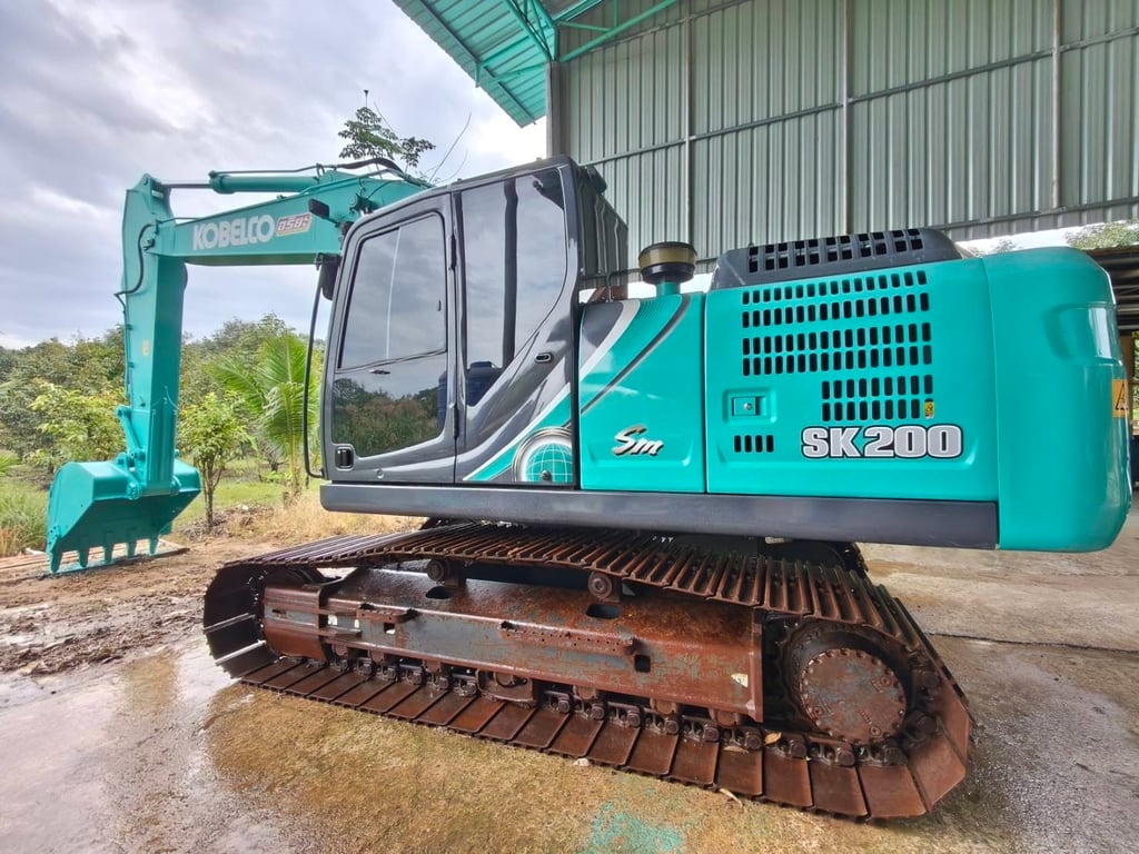 Kobelco SK200-10 SM ไมล์ 7,000 ชม. Kobelco SK200-10 SM ไมล์ 7,000 ชม.