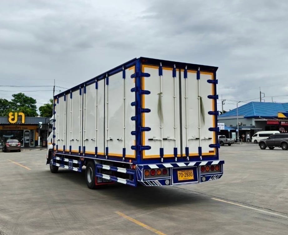 10ล้อตู้แห้ง ISUZU FRR 210 แห้ง 10 บาน