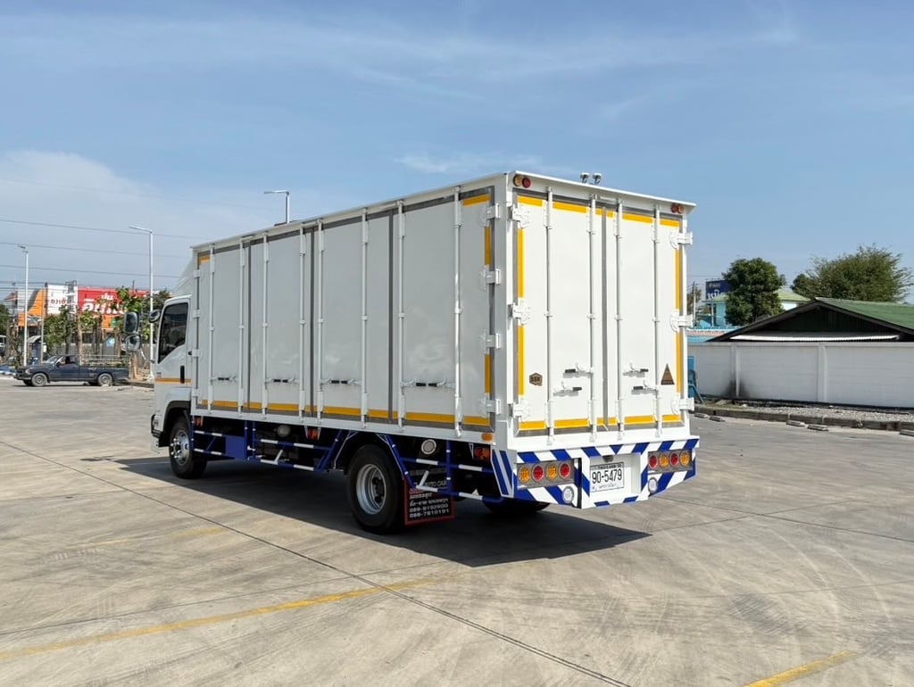 ไมล์ 65,510 กิโล❗️ISUZU NEW FRR 210 ปี 2566 ตู้เเห้ง 10 บาน