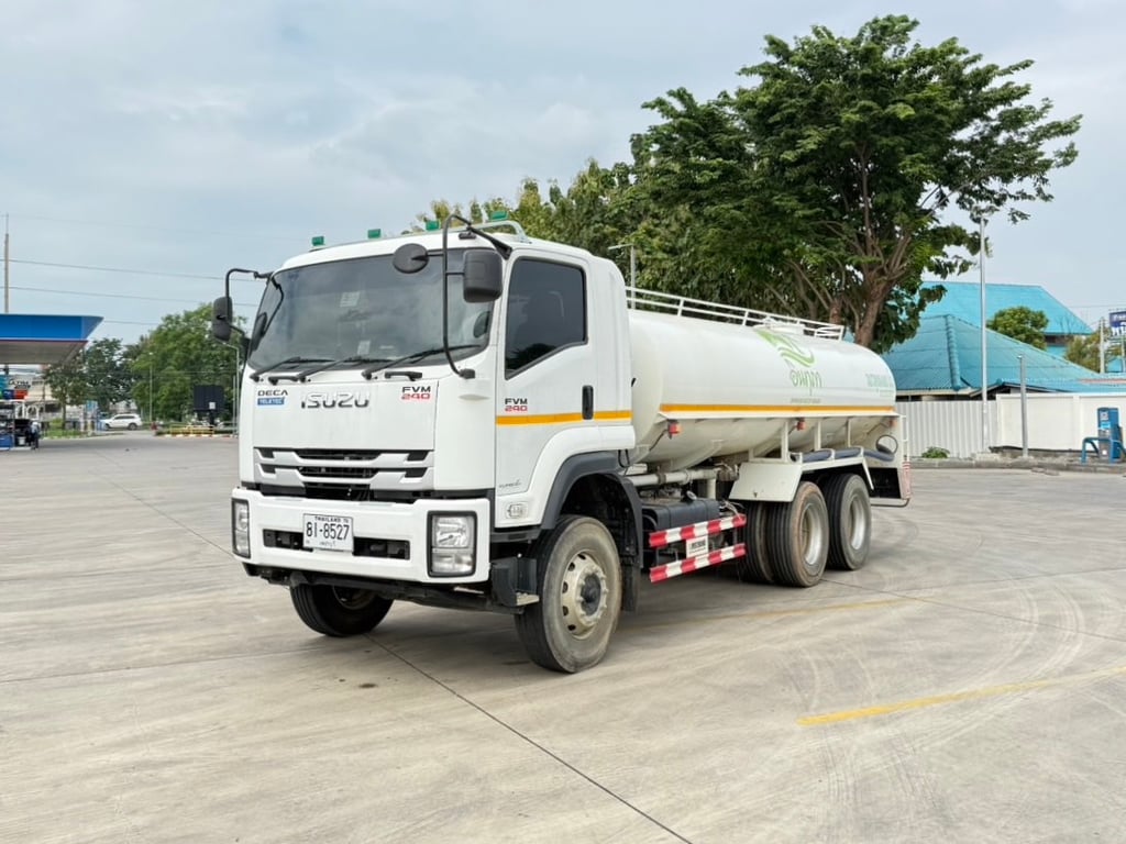 10ล้อทุกน้ำ ISUZU FVM 240 คลัซซี MT  เลขไมล์ 12,397 กิโล 10ล้อทุกน้ำ ISUZU FVM 240 คลัซซี MT  เลขไมล์ 12,397 กิโล