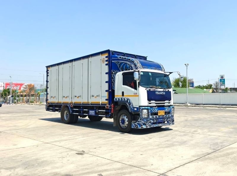 ISUZU FTR 240 MT ตู้แห้ง 10 บาน 