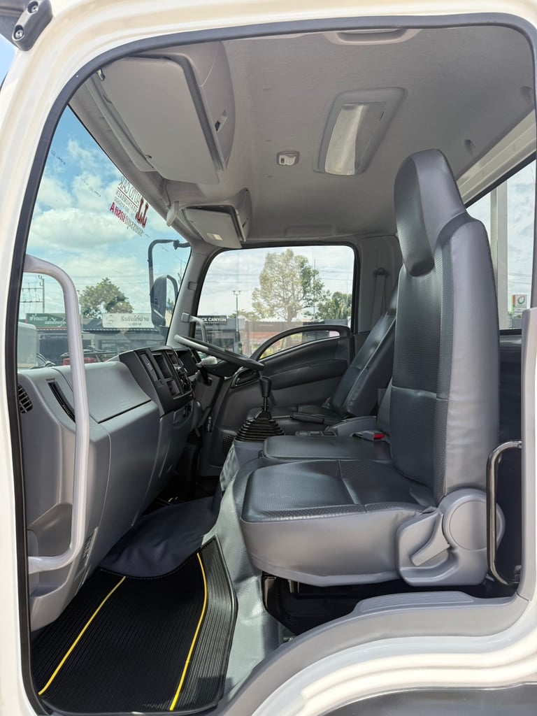 ไมล์ 4,570 กิโล❗️ISUZU FRR 210 ปี 2567 ไมล์ 4,570 กิโล❗️ISUZU FRR 210 ปี 2567