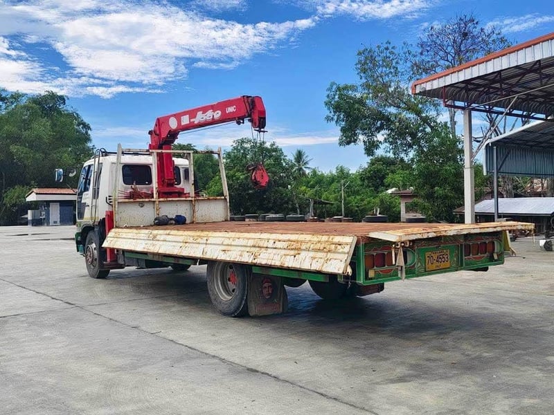 HINO FF1J 210 แรง ติดเครน 5 ตัน