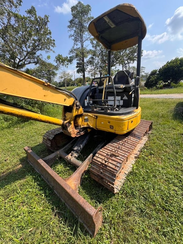 PC40MR-2 รถพร้อมใช้ เล่มทะเบียน PC40MR-2 รถพร้อมใช้ เล่มทะเบียน