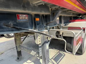 ขายด่วน หางเซมิดั้มพ์ อู่ ST ยาว 7.20 เมตร ขายด่วน หางเซมิดั้มพ์ อู่ ST ยาว 7.20 เมตร